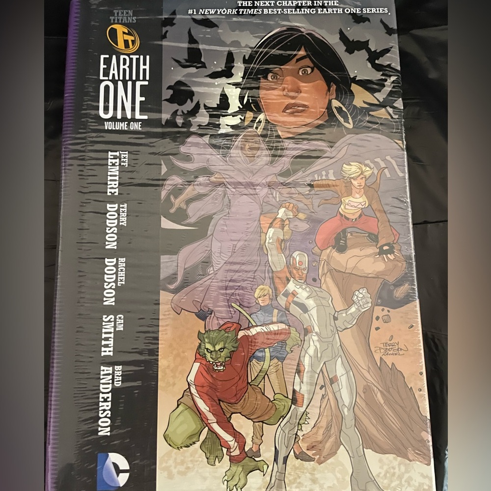 BUY 3 FOR $25 - DC Teen Titans Graphic Novel